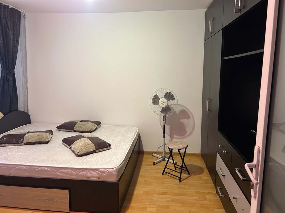 inchiriez garsoniera