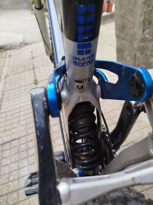 Продавам велосипед mondraker