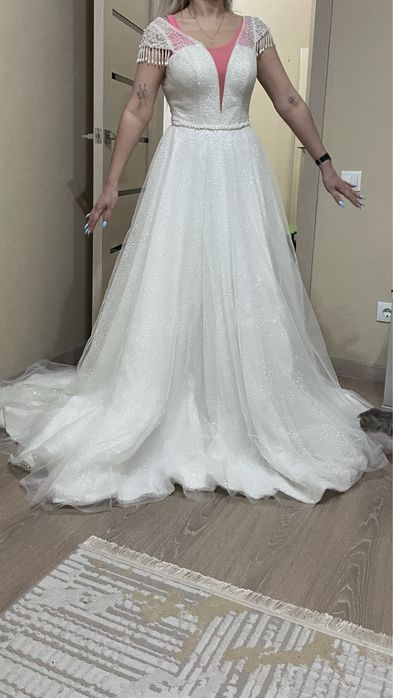 Продается свадебное платье