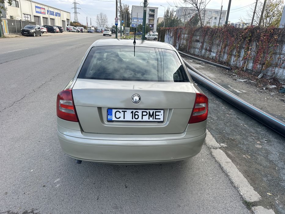 SKODA Octavia 2012 — imagine 4