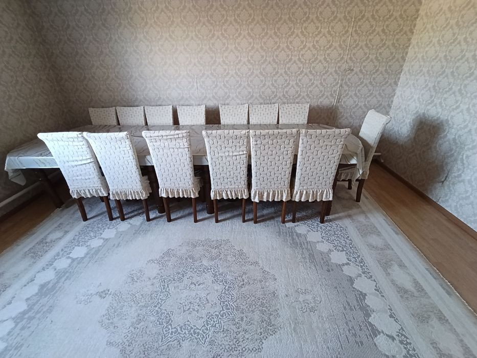 Стол 4м 15 стульясымен