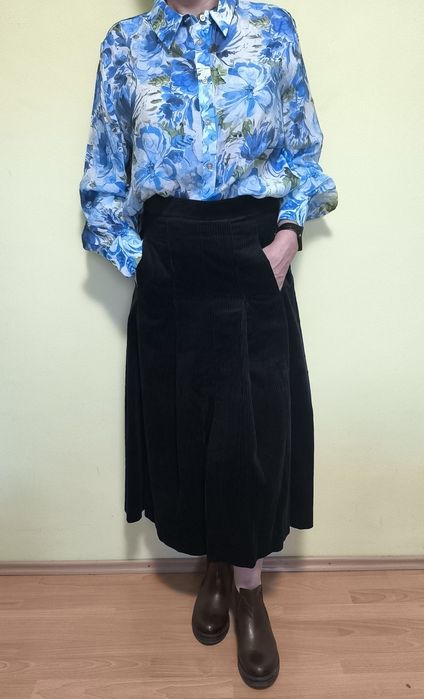 Fustă nouă, catifea reiată, Zara, M