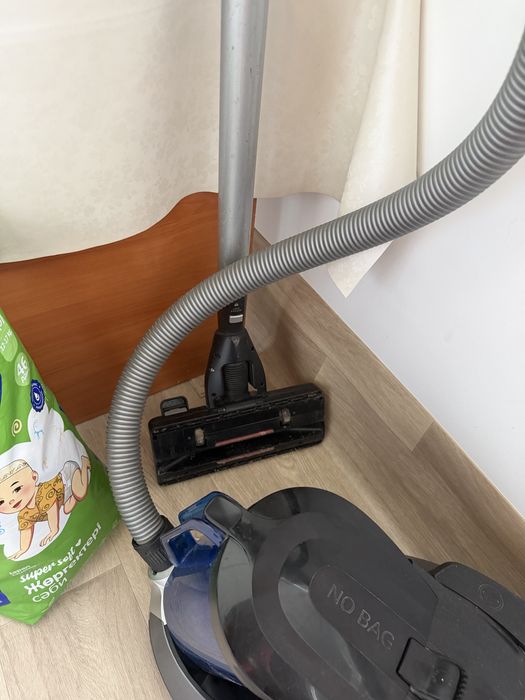 Продам пылесос Tefal TW6951EA