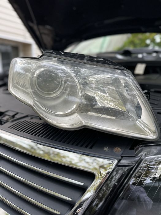 Фарове VW Passat B6