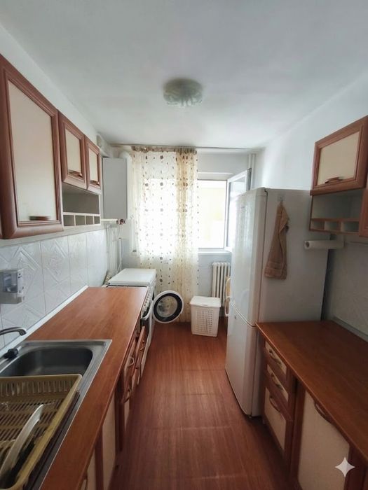 Închiriez Podu Ros,5 min Palas ,apartament 2camere CT+AC mobilat