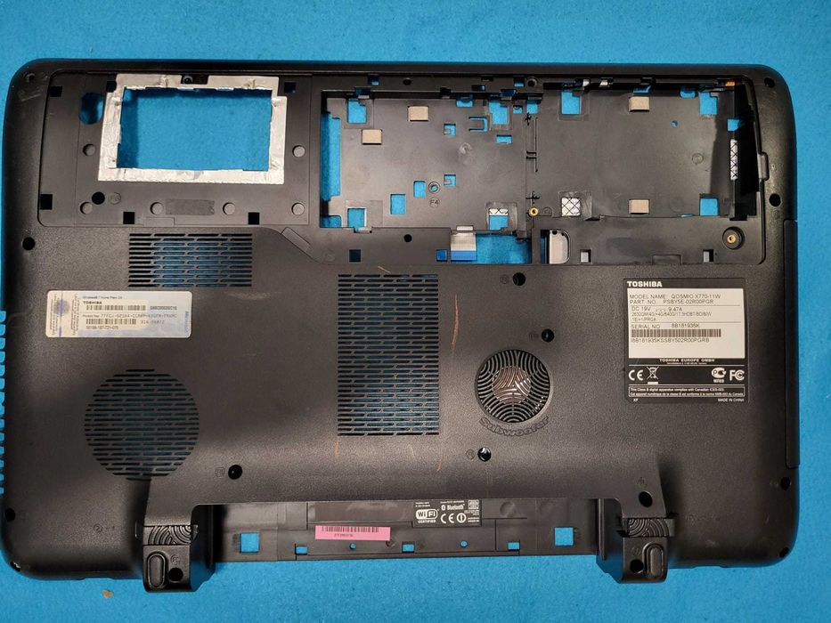 Dezmembrez laptop Toshiba Qosmio X770 / Asus F756UX-T4023D