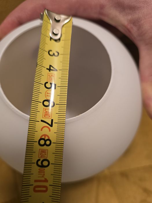 Lustra suspendata globuri