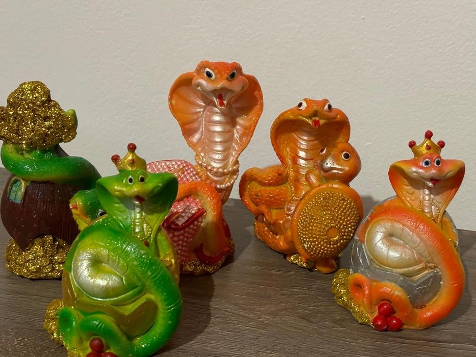 Копилка сувенир змея