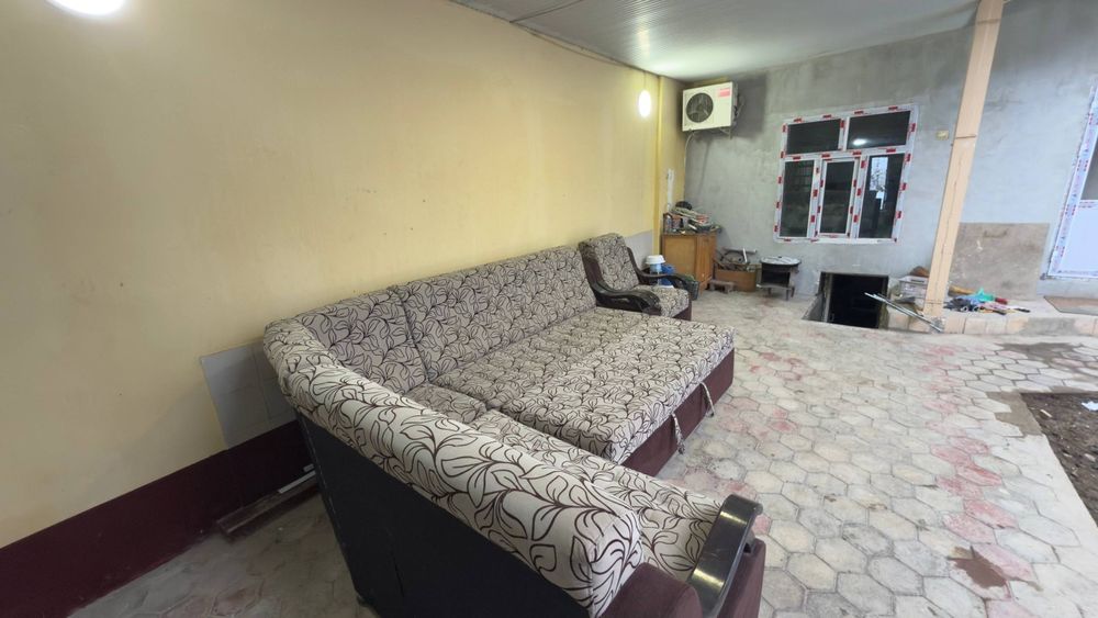 Угловой диван + кресло в отличном состоянии