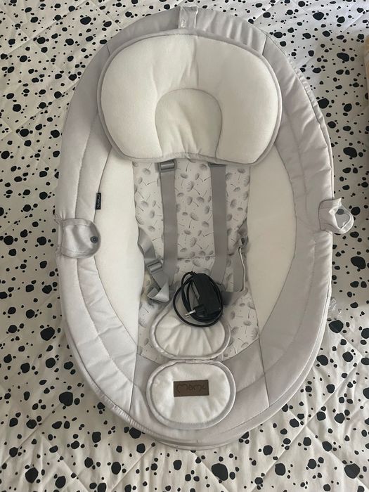 Momi balansoar electric