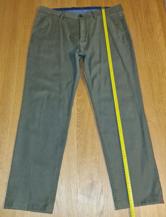 Pantaloni cu stil Massimo Dutti casual fit