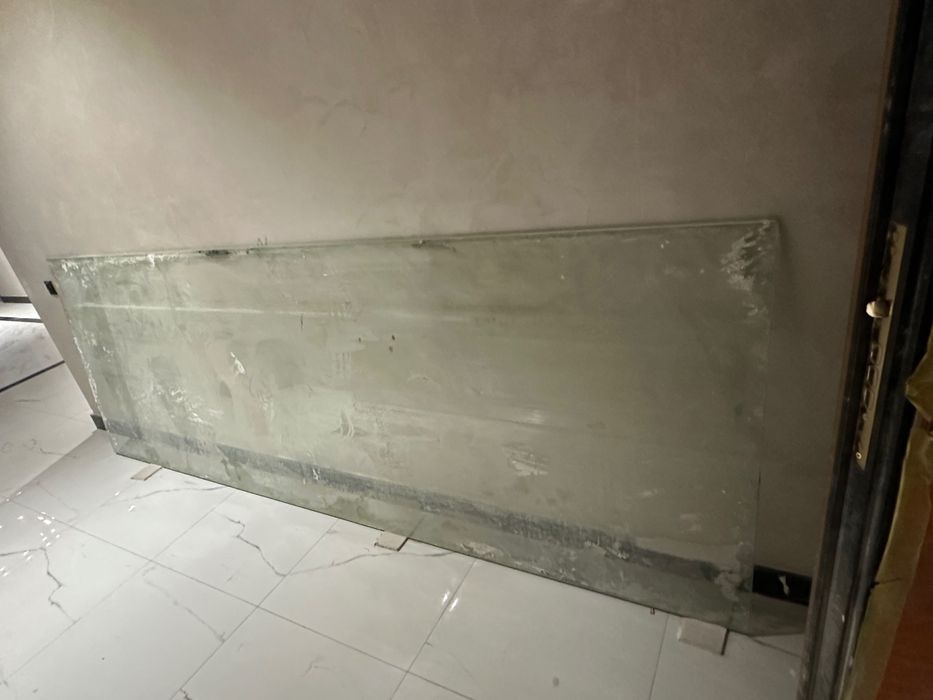 Коленное стекло размером 3мХ 1,04м