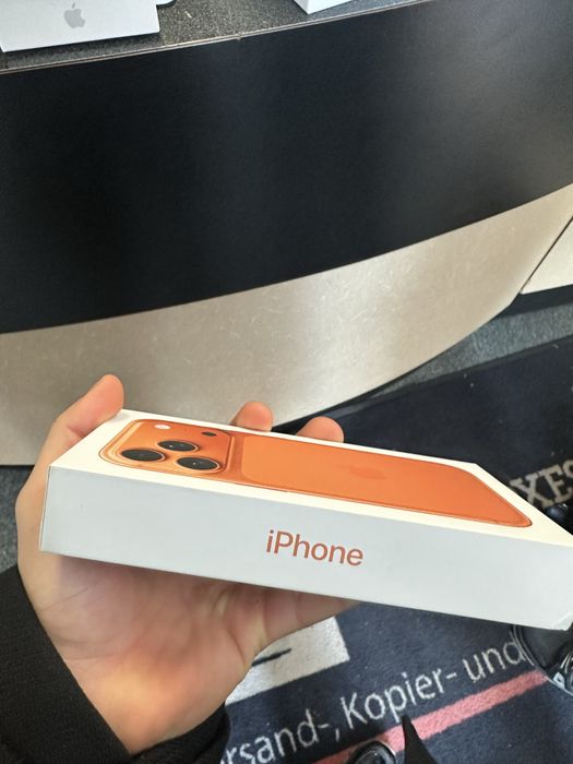 Iphone 17 pro 256GB Cosmic Orange