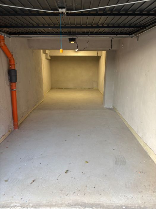 Двоен гараж под наем кв. Малинова долина