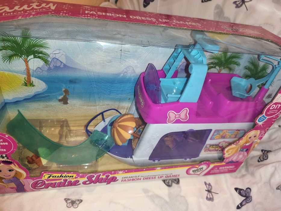 Яхта на Барби игра