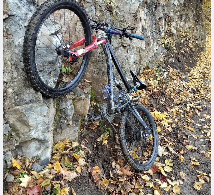 Vând bicicletă unicată in romania !!