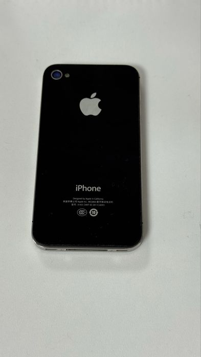 Продам легендарный iPhone 4s