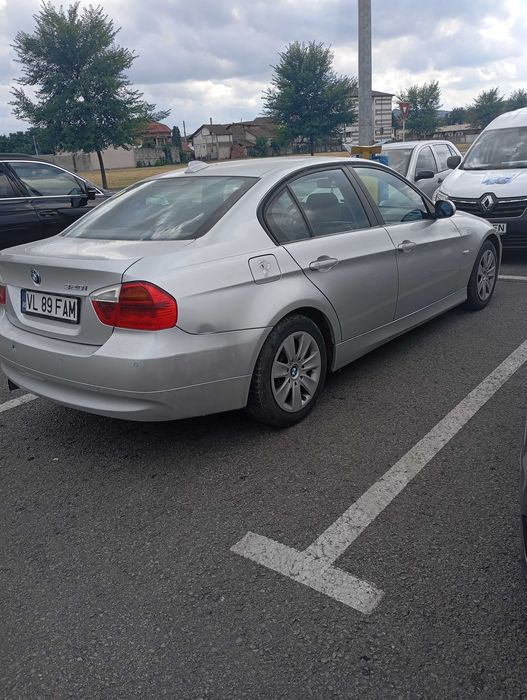 BMW e90 320i 2005