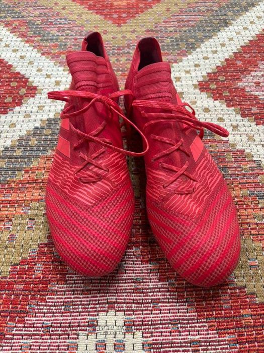Профессиональные бутсы Adidas nemeziz