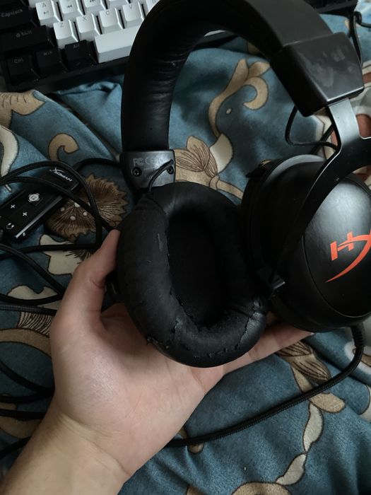 продается Наушники hyperX