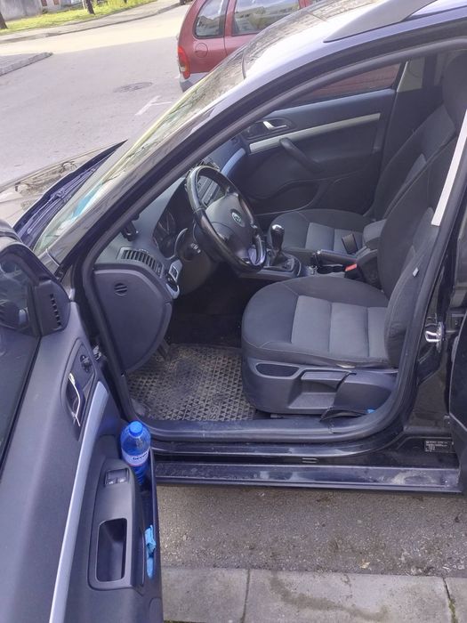 Продавам този автомобил