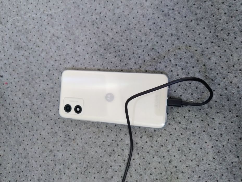 Продам телифон нови