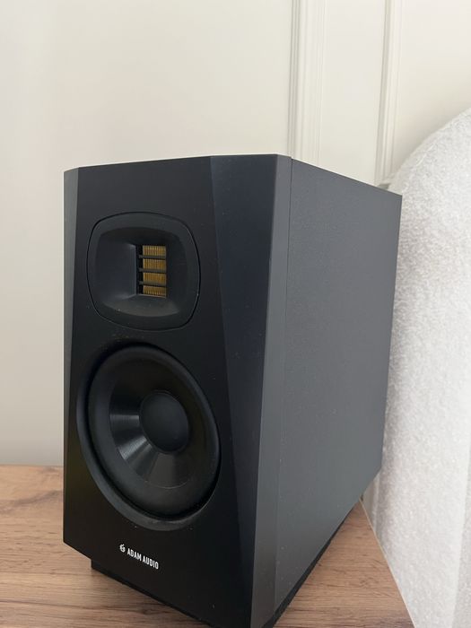 Студийные мониторы Adam T5V