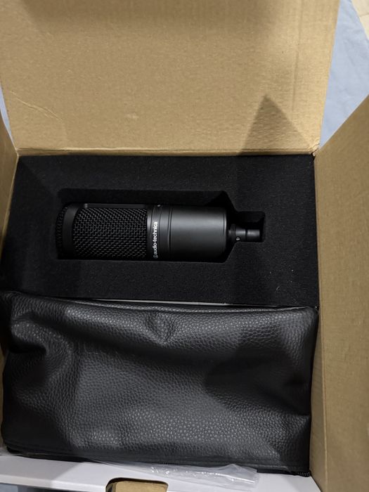Продам Микрофон Audio-Technica AT2020