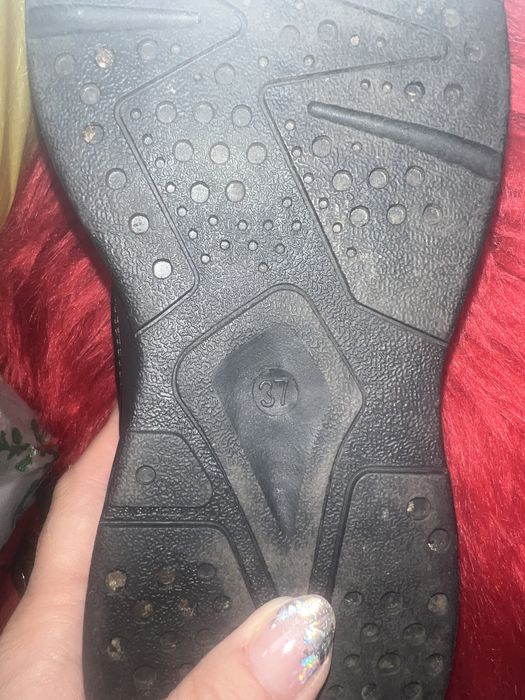 Кроссовки  состояние отличное