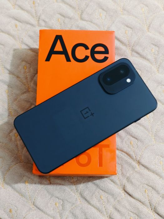 One Plus Ace 6T 256 gb Ram 24 5G