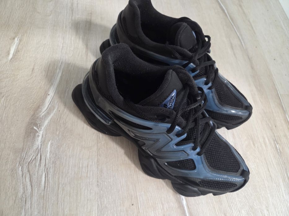 New balance 9060