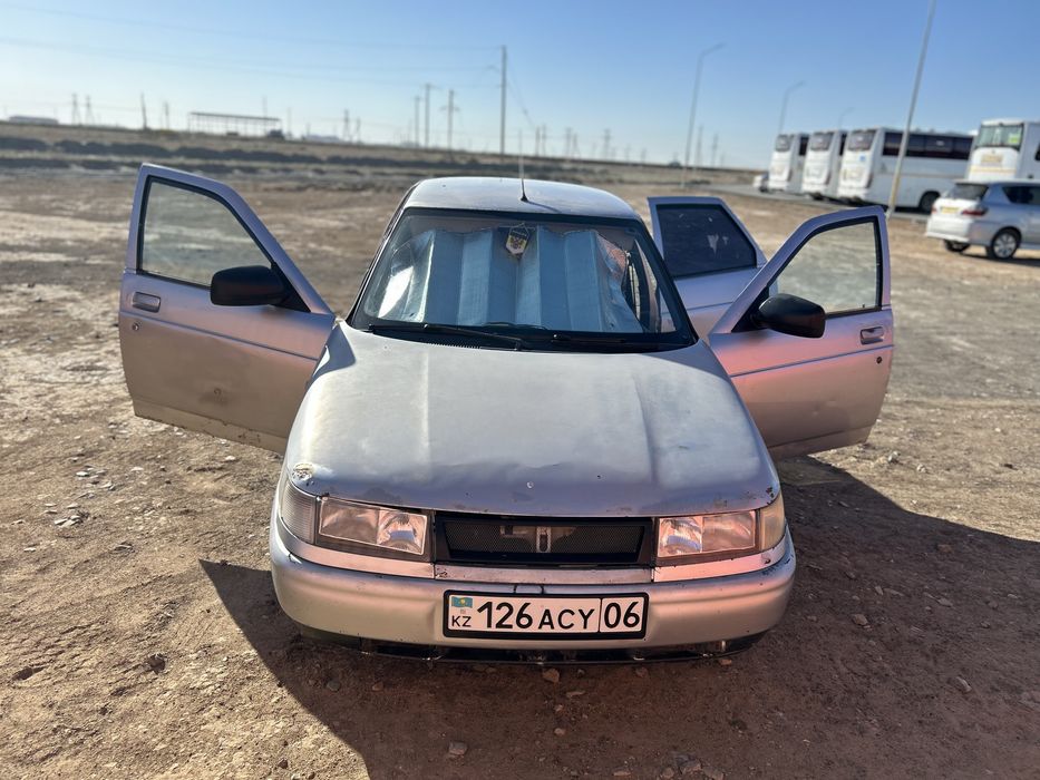 продаю машину ВАЗ 2110