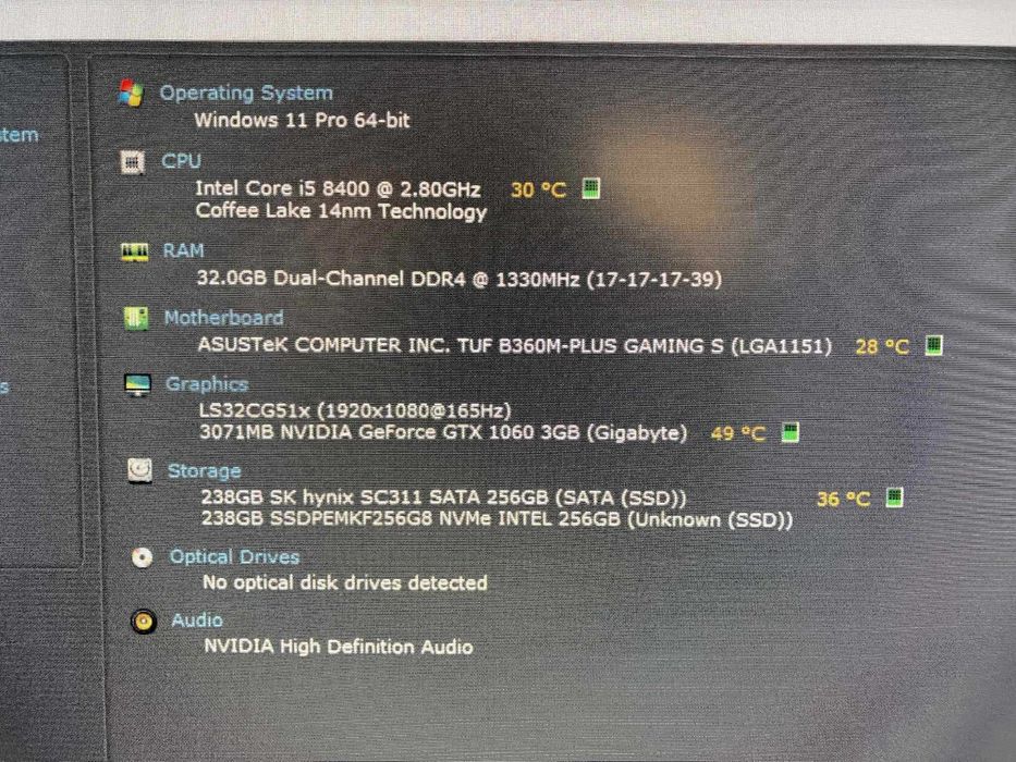 Компютър за Игри i5 8400 GTX 1060/RX 9060 XT 32GB RAM 512 SSD Гаранция