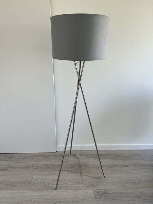 Lampadar tip tripod, abajur gri albastru