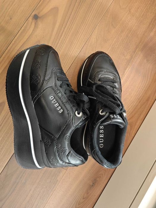 Guess дамски маратонки 37 номер