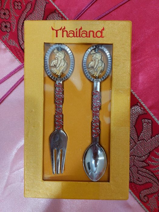 Сувенирные вилка и ложка