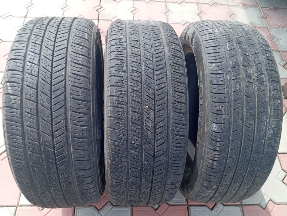 Летние шины б/у 3 штуки.