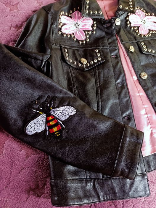 Уникално яке от естествена кожа с бродерии и капси