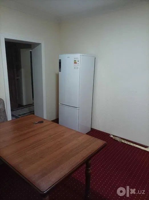 Квартира на Караташ -колледж Бенькова 3/1/4 общ пл 80м ,балкон 2*6