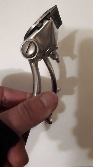 Машинка за подстригване Ретро