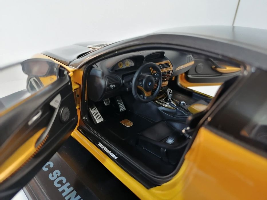 BMW M6 E63 Schnitzer Tension 1:18  Norev