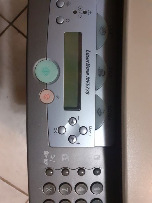 Лазарен принтер,скенер,копир,не работи,за ремонт и части,без кабел