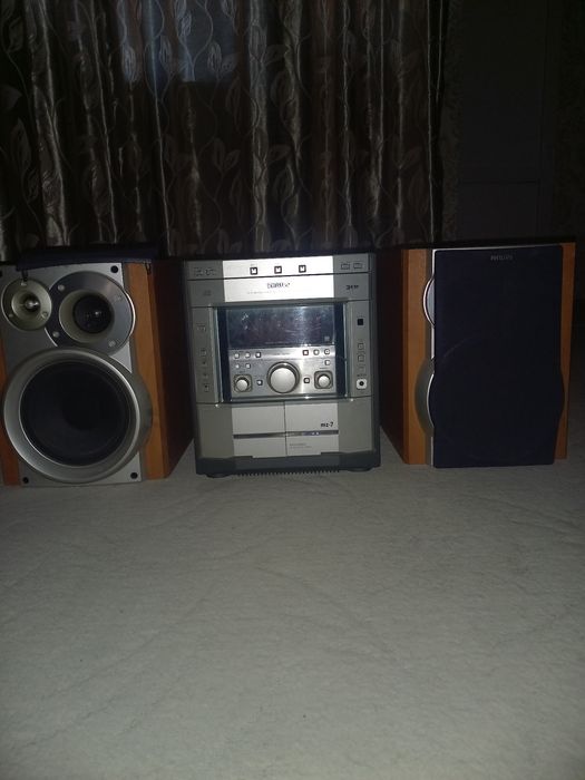 Музыкальный центр  Филипс