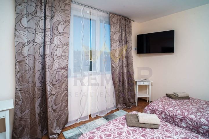 Многостаен в Бургас, област-гр.Малко Търново площ 90 цена 80000