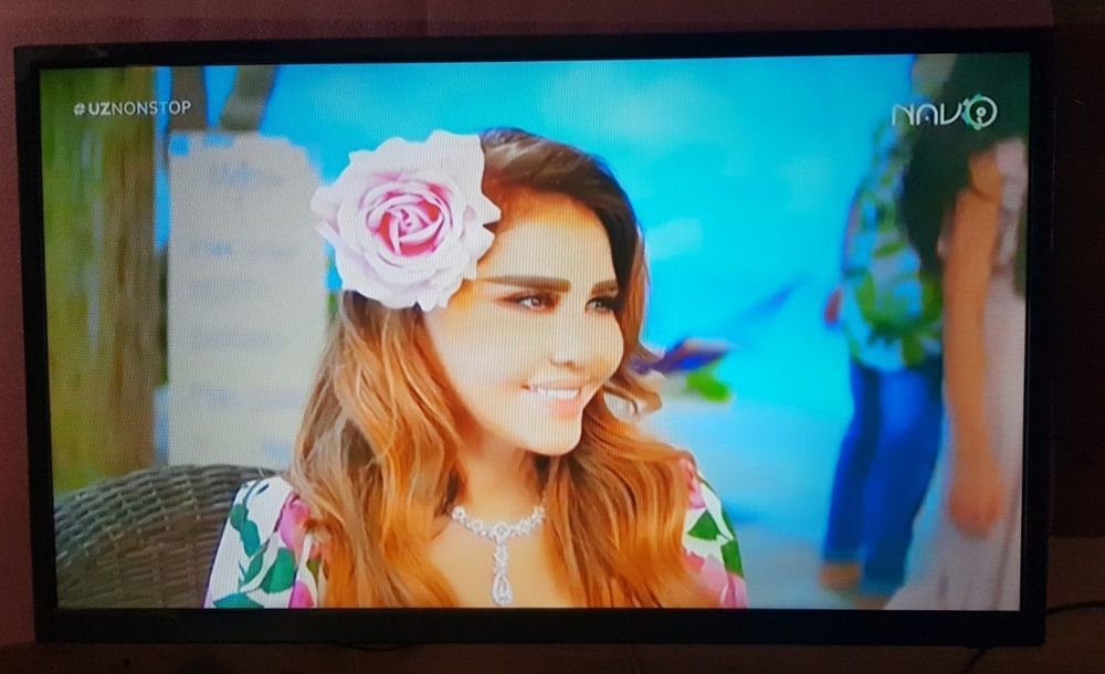 32 Samsung Tv sotiladi