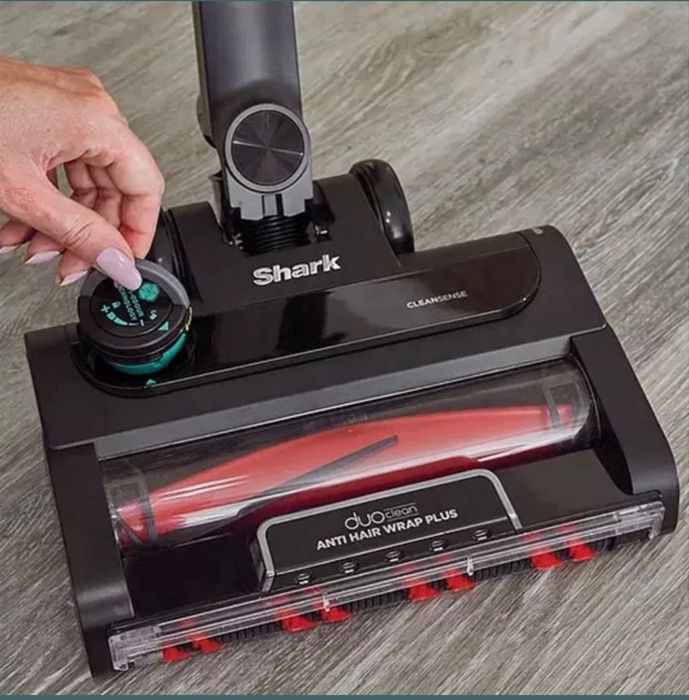Прахосмукачка SHARK Stratos Anti Hair Wrap