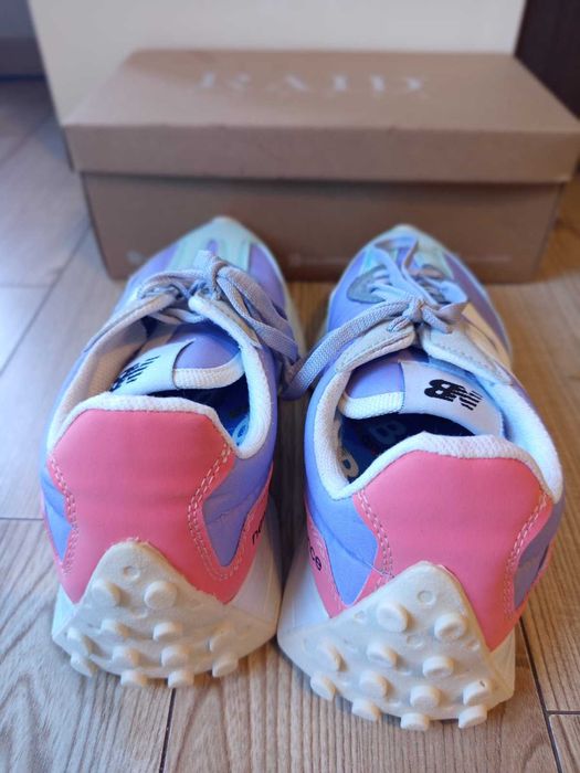 Дамски маратонки New Balance 327