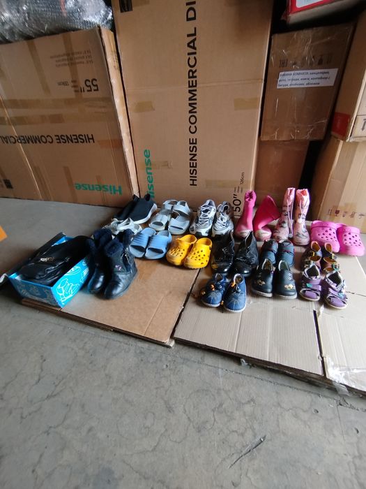 Детская и взрослая обувь