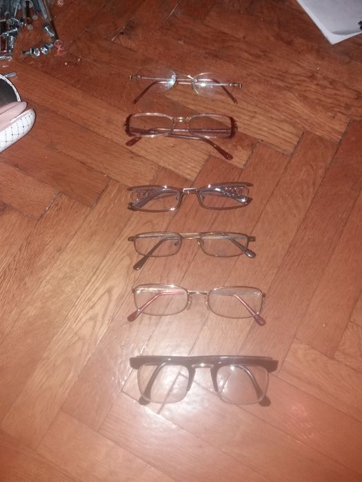 Ochelari diferite modele