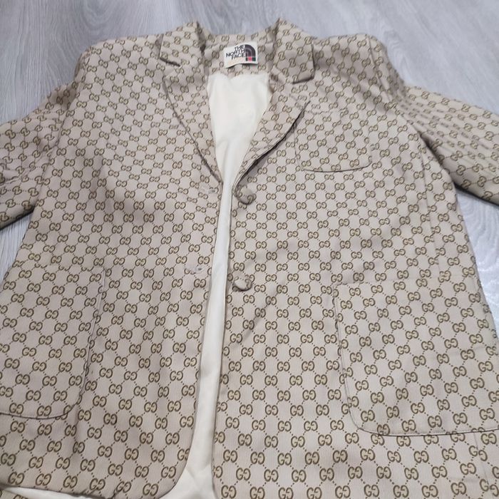 Пиджаки 44размер